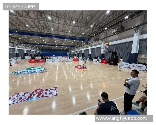 探长透露某知名网络平台或将首次直播CBA联赛达成历史性合作协议 探长透露某知名网络平台或将首次直播CBA联赛达成历史性合作协议