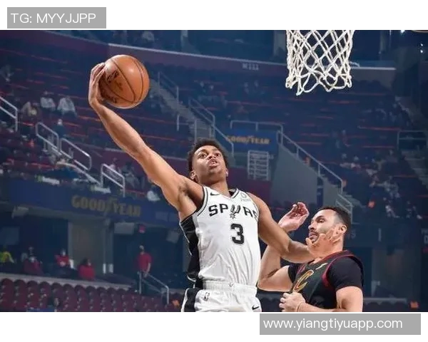 凯尔登谈抢前场板的重要性与成为能量球员的决心