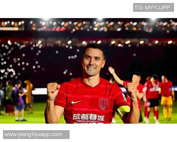 蓉城争冠梦碎球迷怒斥管理层引援无力引发热议