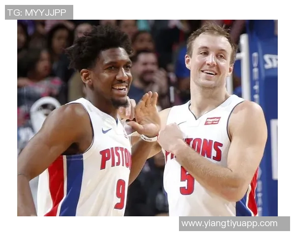 左肩受伤将缺席比赛里弗斯确认AJ格林随队前往底特律进行检查