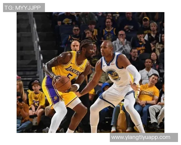 文班亚马半场表现抢眼8中4斩获15分5篮板3助攻1抢断4盖帽展现统治力