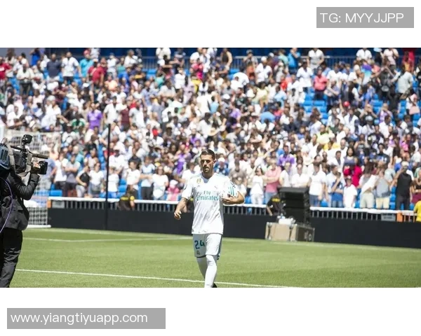 西媒报道皇马和枪手有意明夏引进扎伊尔埃梅里巴黎报价高达9000万欧